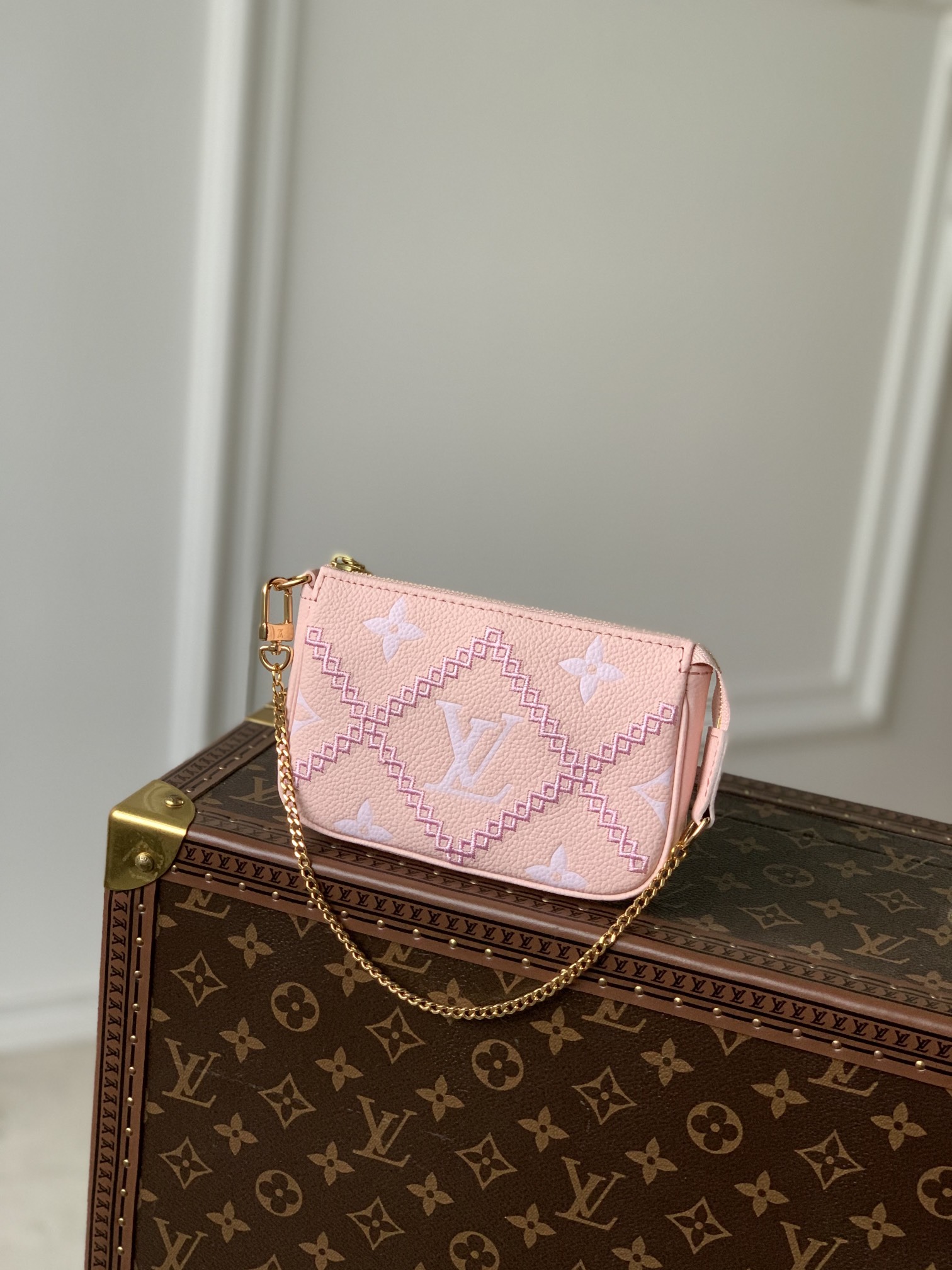 Louis Vuitton Mini Poche